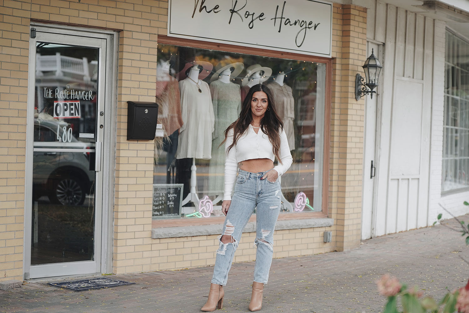 TheRoseHanger-Sara-Morreale.jpg